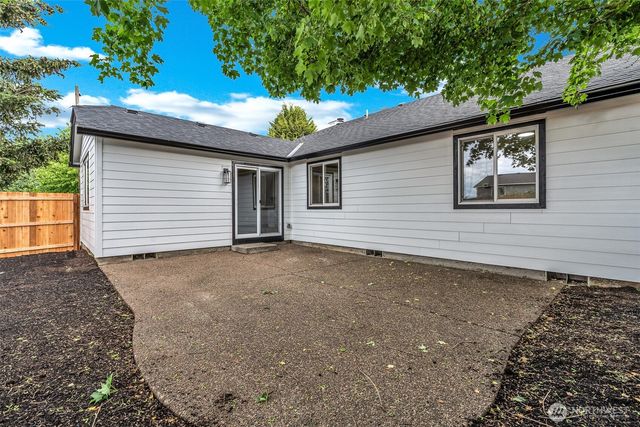 15910 NE Noble Street, Vancouver, WA 98662