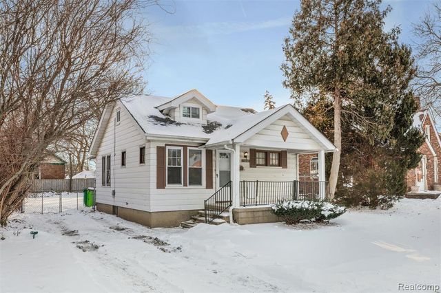 15358 Charles R Avenue, Eastpointe, MI 48021