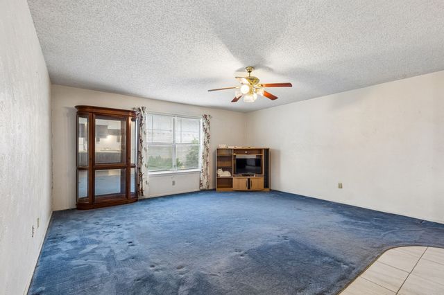 122 Cimarron Lane, Arlington, TX 76014