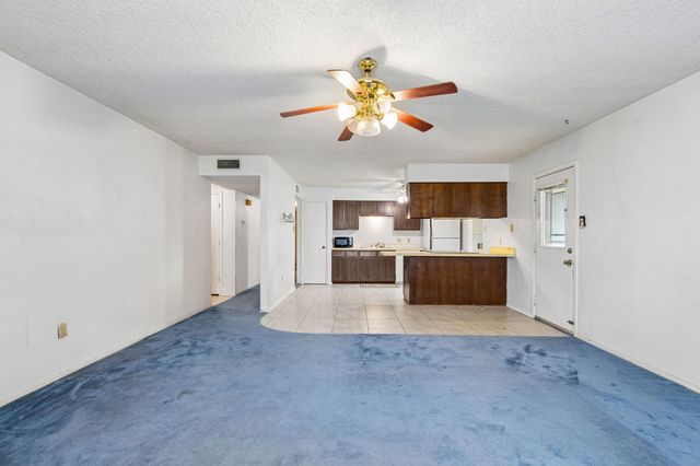 122 Cimarron Lane, Arlington, TX 76014