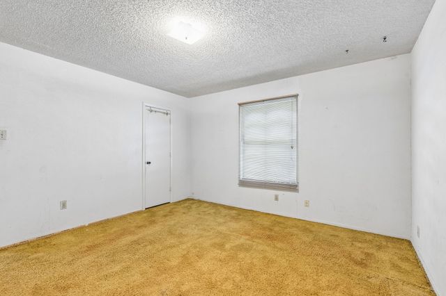 122 Cimarron Lane, Arlington, TX 76014