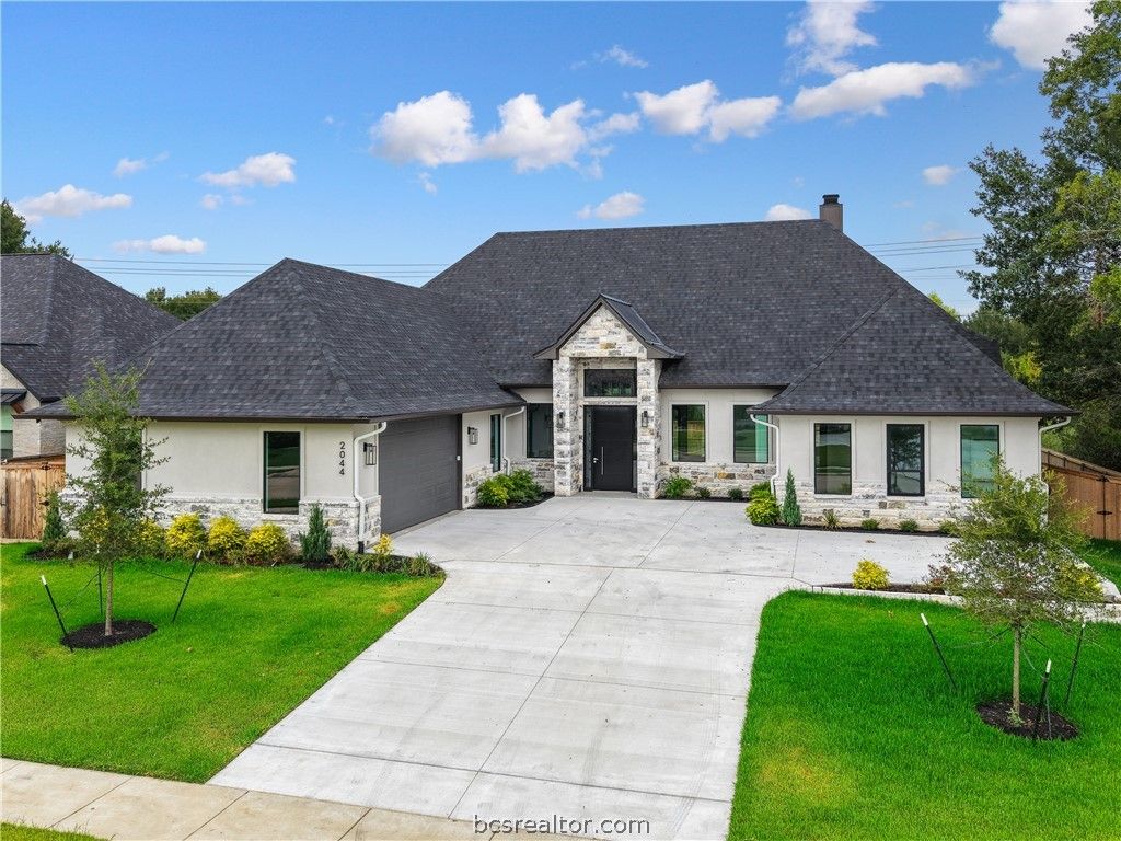 2044 Pebble Bend Drive, College Station, TX 77845 — exterior