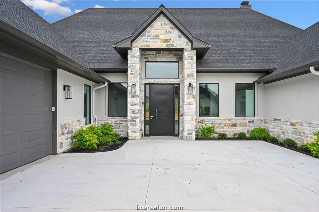 2044 Pebble Bend Drive, College Station, TX 77845 — photo 2