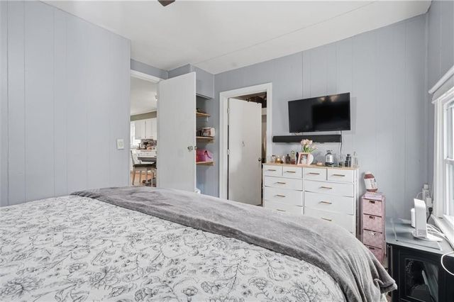 13726 Winchester Avenue, Grandview, MO 64030