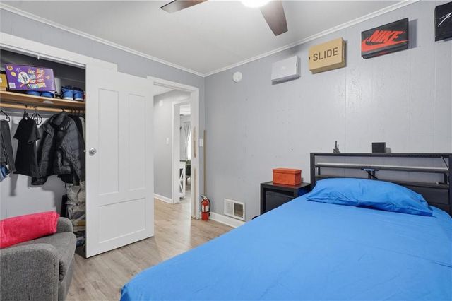 13726 Winchester Avenue, Grandview, MO 64030