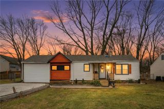 13726 Winchester Avenue, Grandview, MO 64030