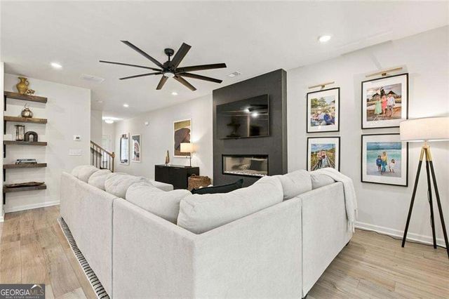 1170 Chastain Drive, Sugar Hill, GA 30518