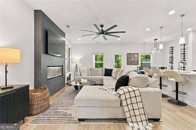 1170 Chastain Drive, Sugar Hill, GA 30518
