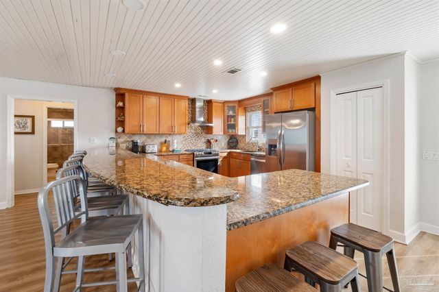 1015 Maldonado Dr, Pensacola Beach, FL 32561