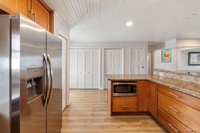 1015 Maldonado Dr, Pensacola Beach, FL 32561