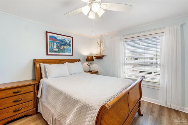 1015 Maldonado Dr, Pensacola Beach, FL 32561