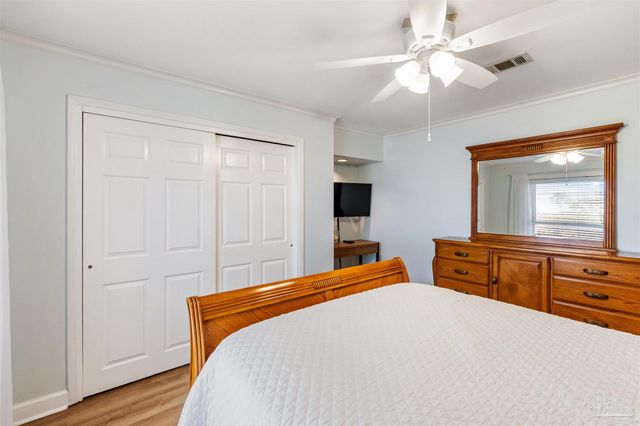 1015 Maldonado Dr, Pensacola Beach, FL 32561