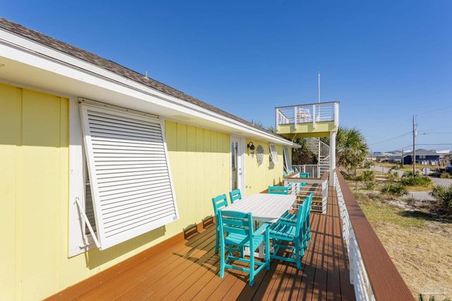 1015 Maldonado Dr, Pensacola Beach, FL 32561