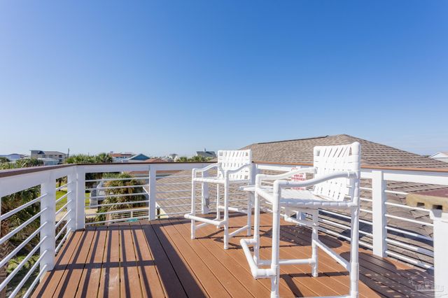 1015 Maldonado Dr, Pensacola Beach, FL 32561