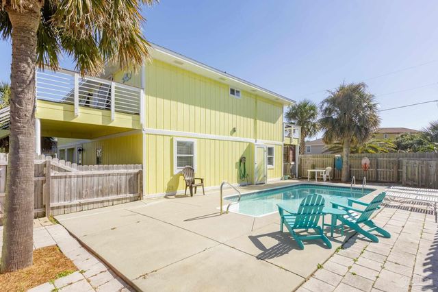 1015 Maldonado Dr, Pensacola Beach, FL 32561