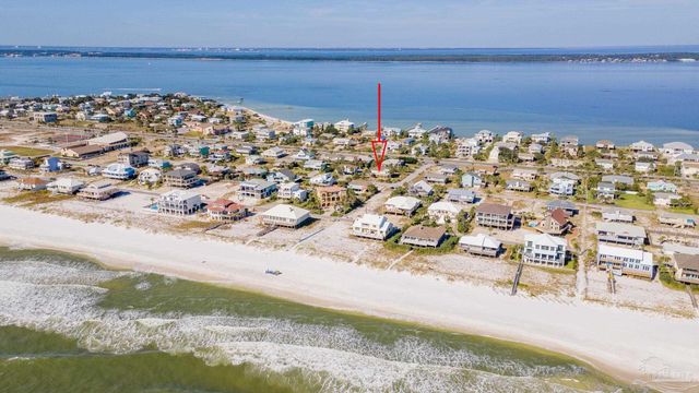 1015 Maldonado Dr, Pensacola Beach, FL 32561