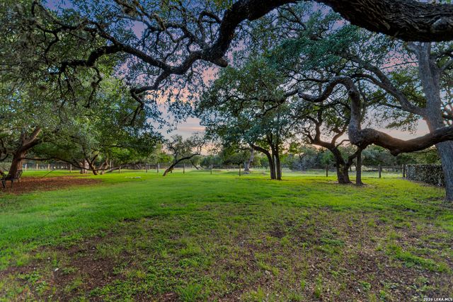 55 BROOK RDG, Fair Oaks Ranch, TX 78015