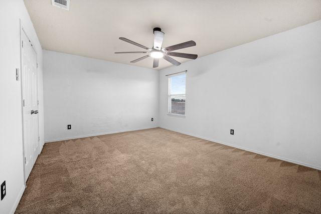 412 Sandy Creek Drive, Fort Worth, TX 76131