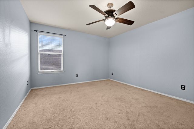 412 Sandy Creek Drive, Fort Worth, TX 76131