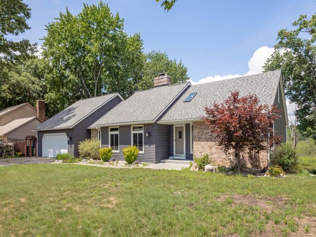 9434 Oakview Drive, Portage, MI 49024