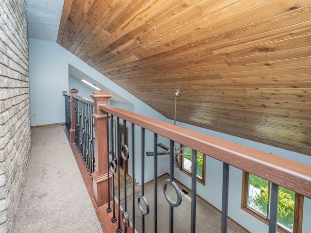 9434 Oakview Drive, Portage, MI 49024
