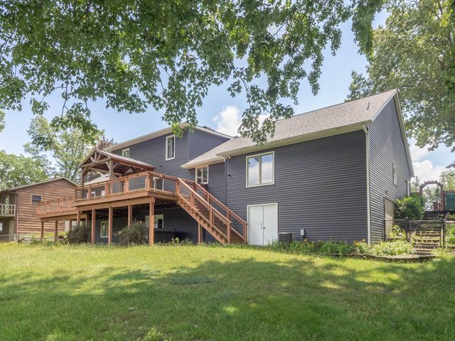 9434 Oakview Drive, Portage, MI 49024