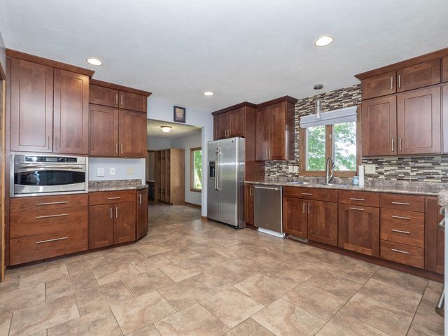 9434 Oakview Drive, Portage, MI 49024