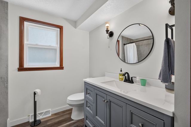 216 SW 39th Street, Des Moines, IA 50312