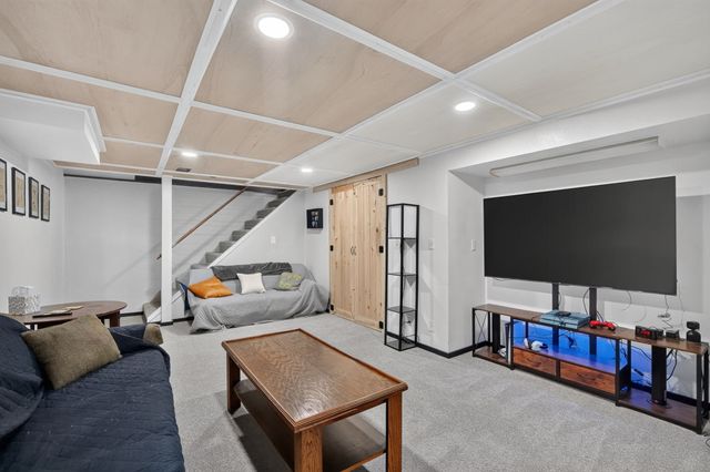 216 SW 39th Street, Des Moines, IA 50312