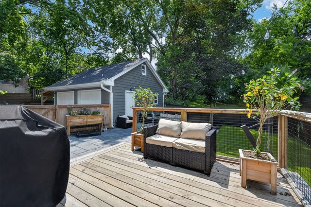 216 SW 39th Street, Des Moines, IA 50312