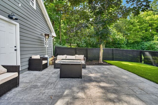 216 SW 39th Street, Des Moines, IA 50312