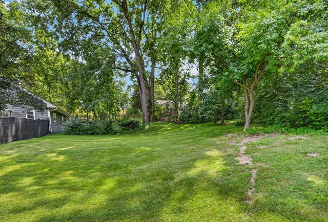 216 SW 39th Street, Des Moines, IA 50312