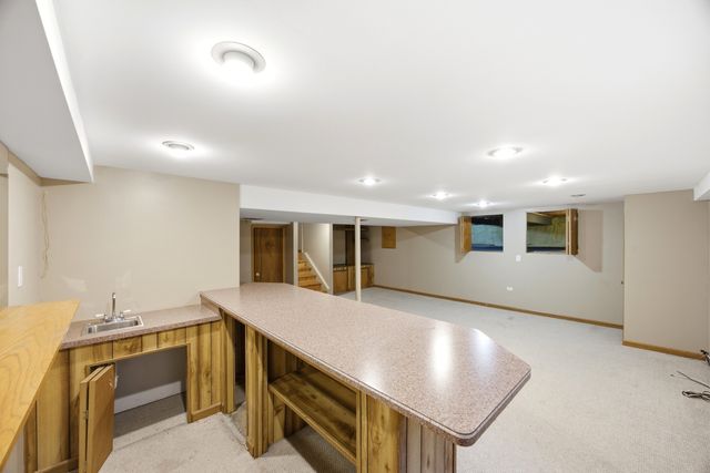 228 Norwich Drive, Bartlett, IL 60103