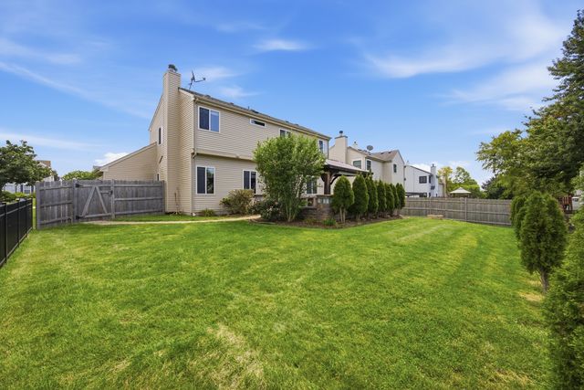 228 Norwich Drive, Bartlett, IL 60103