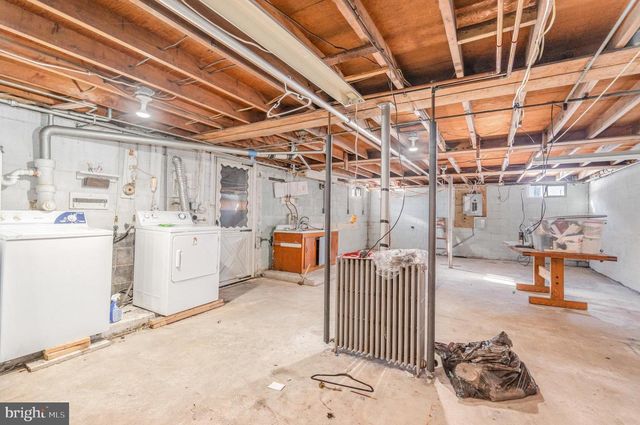 1011 E MAIN ST, Hegins, PA 17938