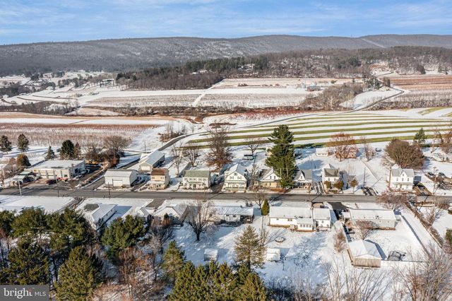 1011 E MAIN ST, Hegins, PA 17938