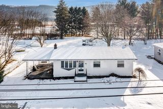 1011 E MAIN ST, Hegins, PA 17938