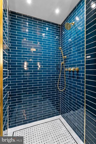 2529 EASTERN AVE, Baltimore, MD 21224