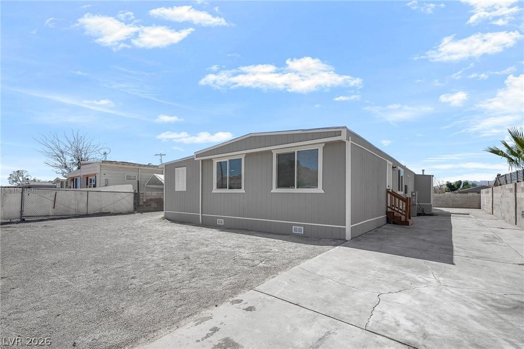 2233 Toiyabe Street, Las Vegas, NV 89156 — exterior