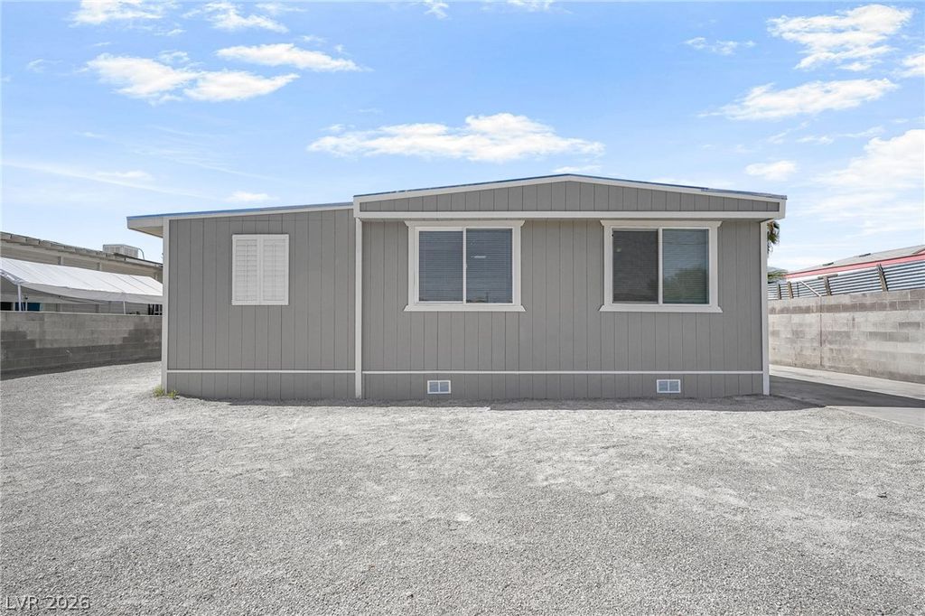 2233 Toiyabe Street, Las Vegas, NV 89156 — photo 4