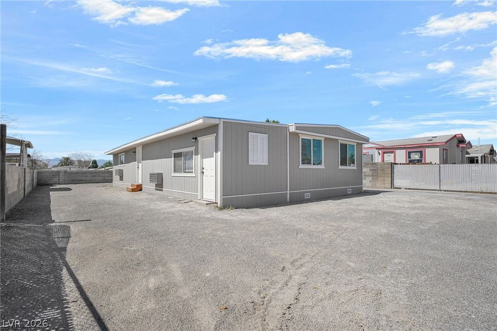 2233 Toiyabe Street, Las Vegas, NV 89156 — photo 5