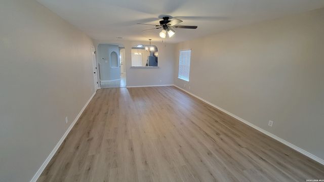 8019 WEVER XING, San Antonio, TX 78250