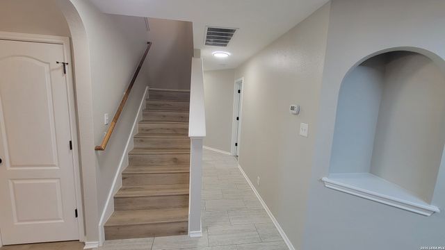 8019 WEVER XING, San Antonio, TX 78250