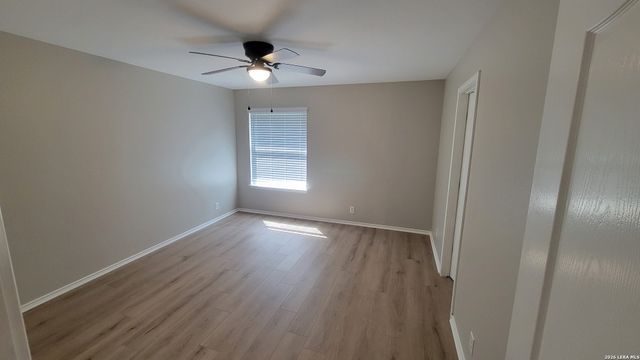 8019 WEVER XING, San Antonio, TX 78250