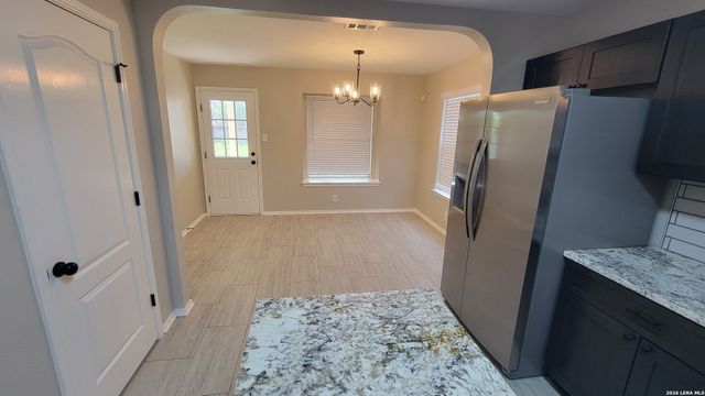 8019 WEVER XING, San Antonio, TX 78250