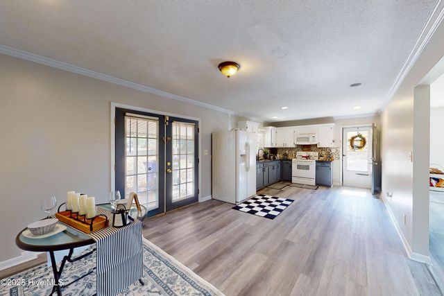 284 Channing Drive, Fayetteville, NC 28303