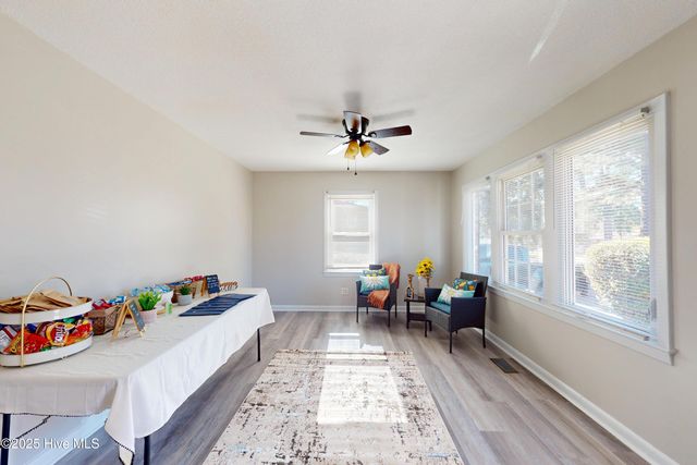 284 Channing Drive, Fayetteville, NC 28303