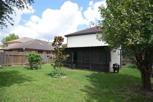 6039 Lark Haven Lane, Houston, TX 77085