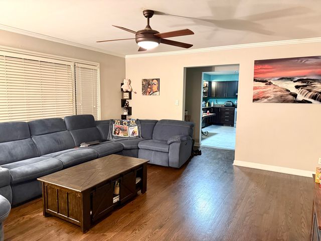 140 N Linda Street, Hobart, IN 46342