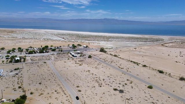 2712 Mirror Lake Avenue, Thermal, CA 92274